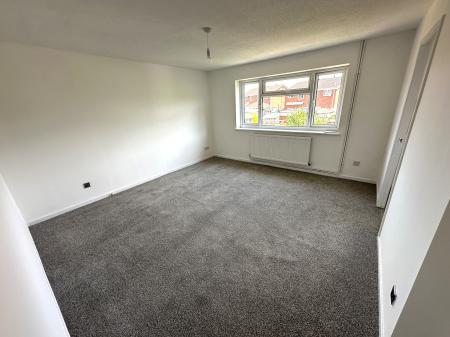 2 bedroom Flat for sale in Harlech Way, Stretton, Burton-on-Trent, DE13