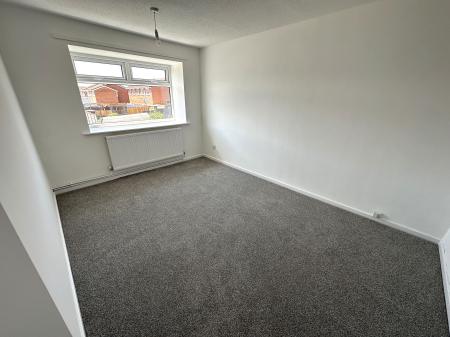 2 bedroom Flat for sale in Harlech Way, Stretton, Burton-on-Trent, DE13