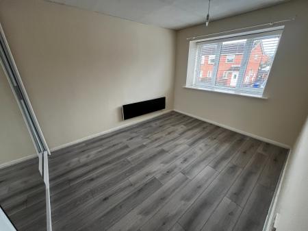 2 bedroom Maisonette for sale in Harlech Way, Burton-on-Trent, DE13