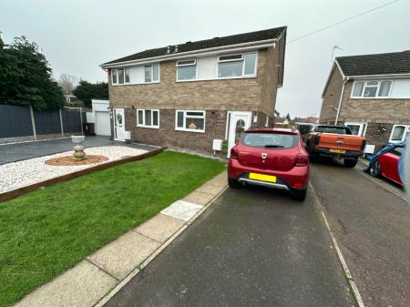 Harwood Avenue, Branston, Burton-on-Trent, DE14