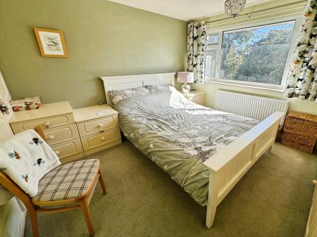 3 bedroom Detached house for sale in Hawthorn Crescent, Stapenhill, Burton-on-Trent, DE15