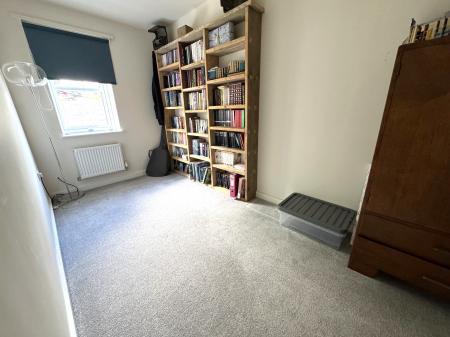 3 bedroom Semi-detached house for sale in Horse Chestnut Close, Newhall, Swadlincote, Derbyshire, DE11