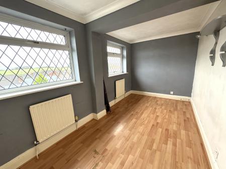 3 bedroom Semi-detached house for sale in Kestrel Way, Winshill, Burton-on-Trent, DE15