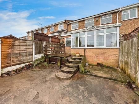 3 bedroom Semi-detached house for sale in Kestrel Way, Winshill, Burton-on-Trent, DE15