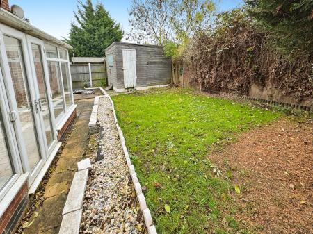 2 bedroom Semi-detached house for sale in Lincoln Way, Midway, Swadlincote, DE11