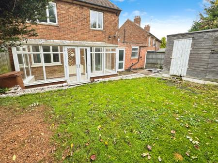 2 bedroom Semi-detached house for sale in Lincoln Way, Midway, Swadlincote, DE11