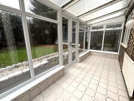 2 bedroom Semi-detached house for sale in Lincoln Way, Midway, Swadlincote, DE11