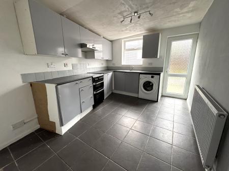 2 bedroom Semi-detached house for sale in Lincoln Way, Midway, Swadlincote, DE11