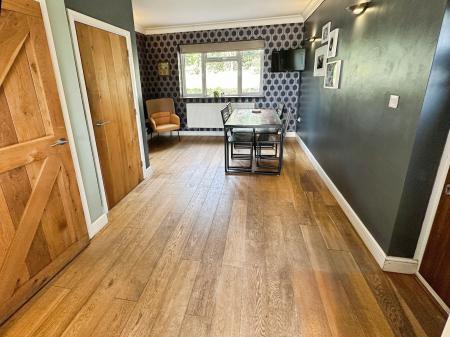 3 bedroom Detached house for sale in Lyndham Avenue, Stapenhill, Burton-on-Trent, DE15