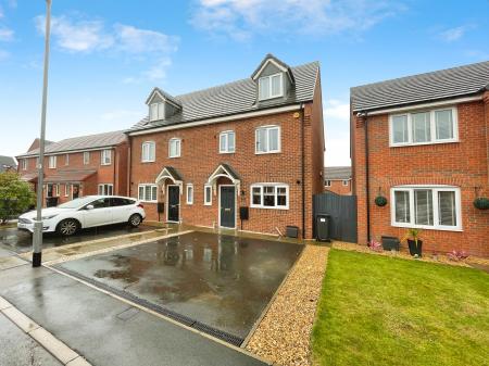 Malin Close, Stretton, Burton-on-Trent, DE14