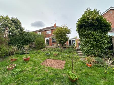 3 bedroom Semi-detached house for sale in Malvern Avenue, Stapenhill, Burton-on-Trent, DE15