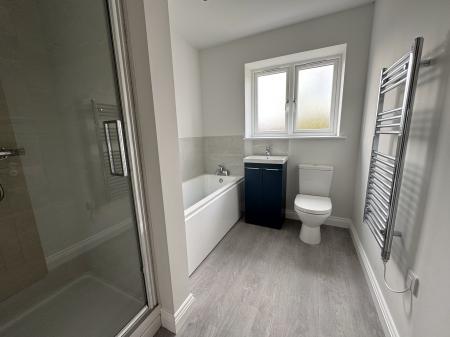 4 bedroom Detached house for sale in Manor Croft, Branston, Burton-on-Trent, DE14