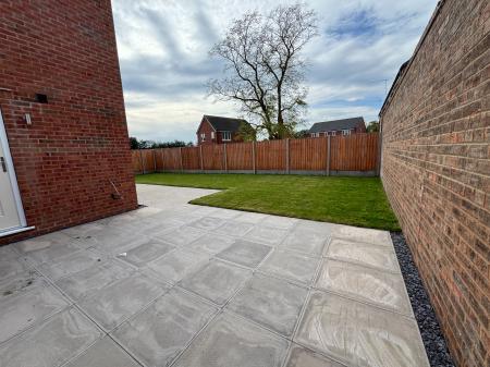 4 bedroom Detached house for sale in Manor Croft, Branston, Burton-on-Trent, DE14