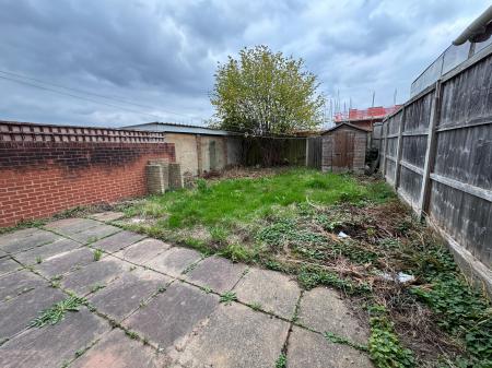 2 bedroom Semi-detached house for sale in Meadow Lane, Newhall, Swadlincote, Derbyshire, DE11