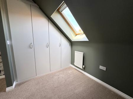 4 bedroom Semi-detached house for sale in Morley Walk, Church Gresley, Swadlincote, DE11