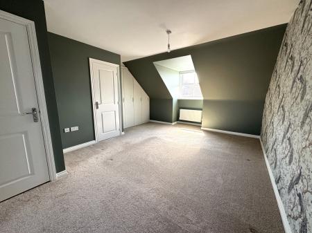 4 bedroom Semi-detached house for sale in Morley Walk, Church Gresley, Swadlincote, DE11