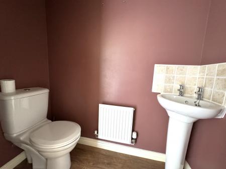 4 bedroom Semi-detached house for sale in Morley Walk, Church Gresley, Swadlincote, DE11