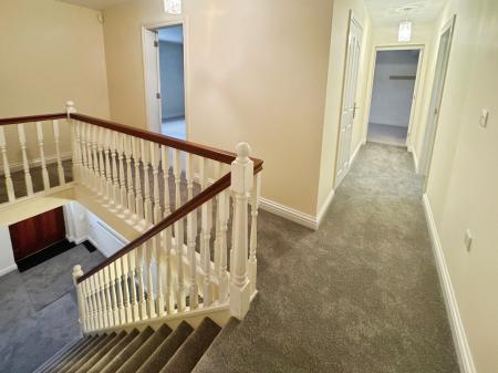 4 bedroom Detached house for sale in Newton Road, Burton-on-Trent, DE15