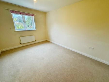 4 bedroom Detached house for sale in Newton Road, Burton-on-Trent, DE15