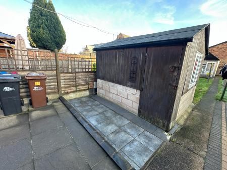 2 bedroom Terraced House for sale in Oak Street, Burton-on-Trent, DE14