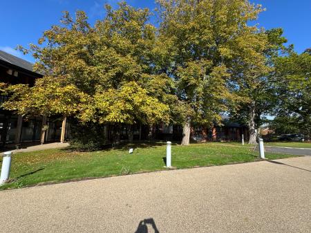 2 bedroom Flat for sale in Oakland Village, Swadlincote, DE11