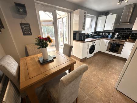 3 bedroom Semi-detached house for sale in Penkridge Road, Church Gresley, Swadlincote, DE11