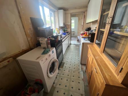 3 bedroom Terraced House for sale in Shobnall Road, Burton-on-Trent, DE14