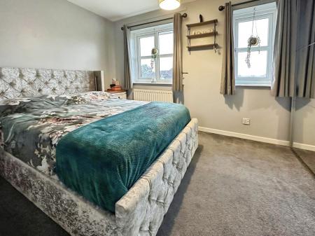 2 bedroom Semi-detached house for sale in Silkstone Close, Church Gresley, Swadlincote, DE11