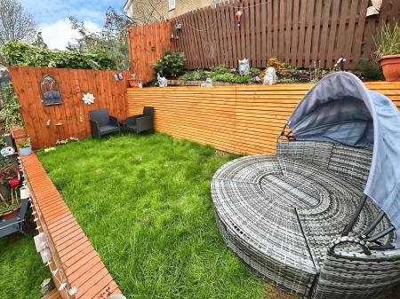 2 bedroom Semi-detached house for sale in Silkstone Close, Church Gresley, Swadlincote, DE11