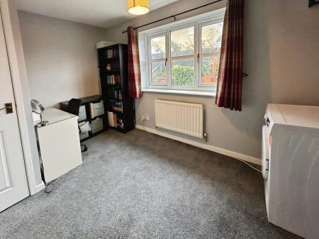 2 bedroom Semi-detached house for sale in Silkstone Close, Church Gresley, Swadlincote, DE11