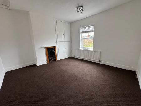 4 bedroom Detached house for sale in Stanton Road, Stapenhill, Burton-on-Trent, DE15