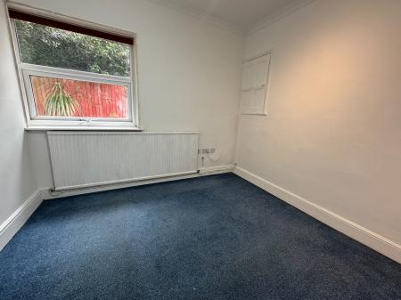 4 bedroom Detached house for sale in Stanton Road, Stapenhill, Burton-on-Trent, DE15