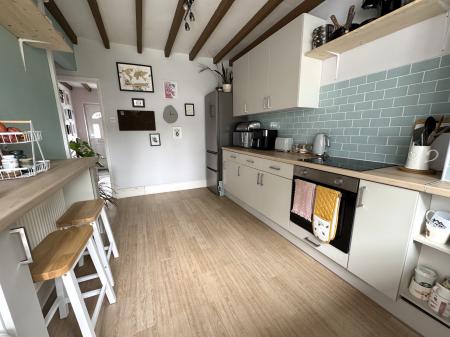 2 bedroom Terraced House for sale in Stanton Road, Stapenhill, Burton-on-Trent, DE15