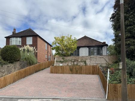 3 bedroom Bungalow for sale in Stanton Road, Burton-on-Trent, DE15