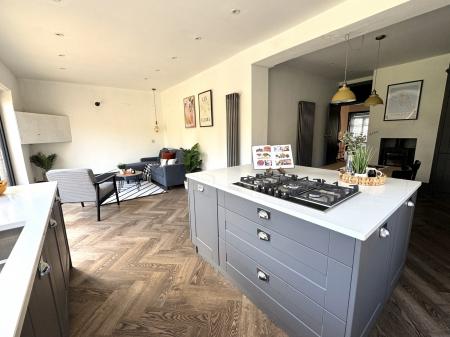 3 bedroom Bungalow for sale in Stanton Road, Burton-on-Trent, DE15