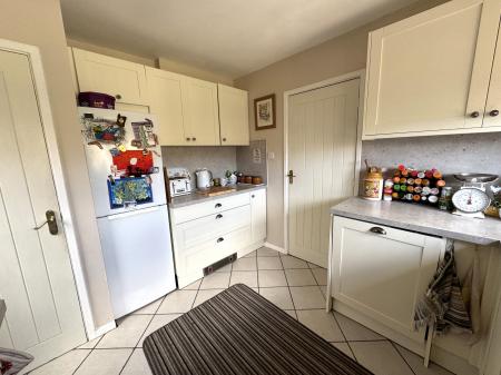 3 bedroom Semi-detached house for sale in Sycamore Close, Linton, Swadlincote, Derbyshire, DE12