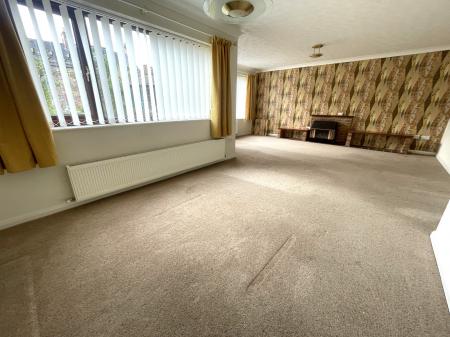 4 bedroom Detached house for sale in The Drive, Rolleston Road, Burton-on-Trent, DE13