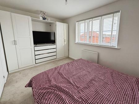 2 bedroom Semi-detached house for sale in Thorneywood Road, Drakelow, Burton-on-Trent, DE15