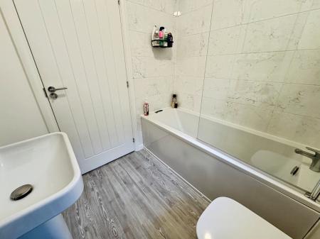 2 bedroom Semi-detached house for sale in Thorneywood Road, Drakelow, Burton-on-Trent, DE15