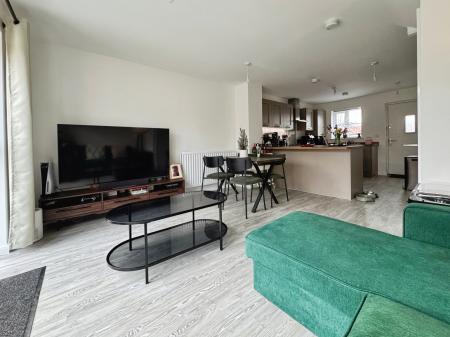 2 bedroom Semi-detached house for sale in Thorneywood Road, Drakelow, Burton-on-Trent, DE15