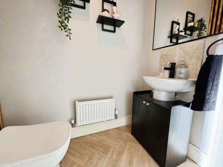 3 bedroom Semi-detached house for sale in Thorntree Lane, Branston, Burton-on-Trent, DE14