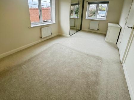 1 bedroom Town house for sale in Tithebarn Drive, Overseal, Swadlincote, Derbyshire, DE12