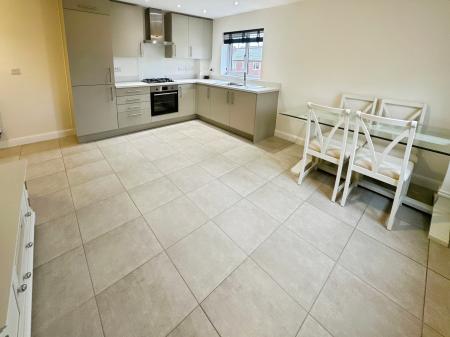 1 bedroom Town house for sale in Tithebarn Drive, Overseal, Swadlincote, Derbyshire, DE12