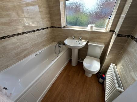 3 bedroom Semi-detached house for sale in Waverley Lane, Shobnall, Burton-on-Trent, DE14