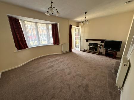 3 bedroom Semi-detached house for sale in Waverley Lane, Shobnall, Burton-on-Trent, DE14