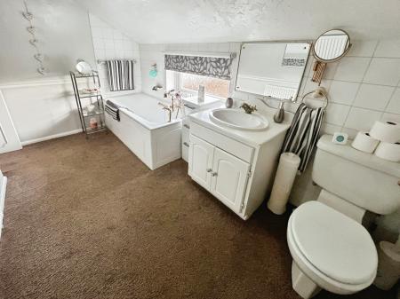 3 bedroom Detached house for sale in Wood Lane, Newhall, Swadlincote, Derbyshire, DE11