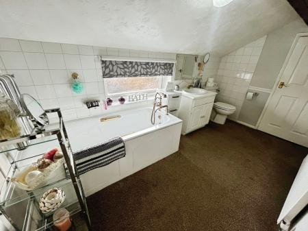 3 bedroom Detached house for sale in Wood Lane, Newhall, Swadlincote, Derbyshire, DE11