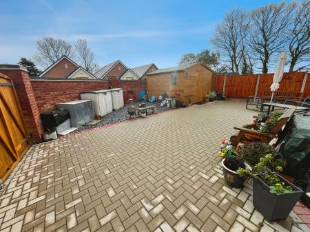 3 bedroom Detached house for sale in Wood Lane, Newhall, Swadlincote, Derbyshire, DE11