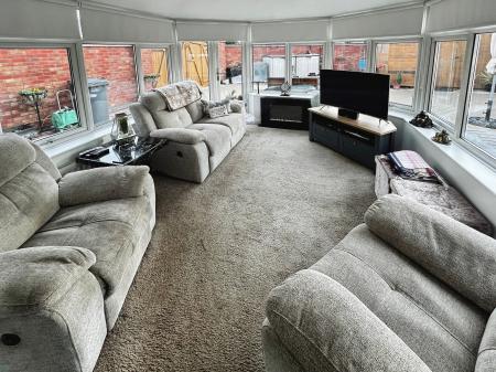 3 bedroom Detached house for sale in Wood Lane, Newhall, Swadlincote, Derbyshire, DE11