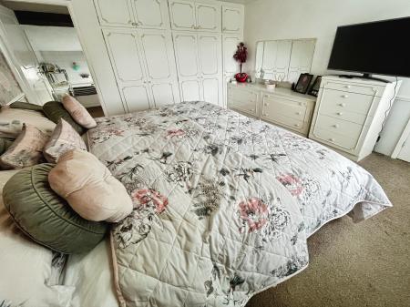 3 bedroom Detached house for sale in Wood Lane, Newhall, Swadlincote, Derbyshire, DE11